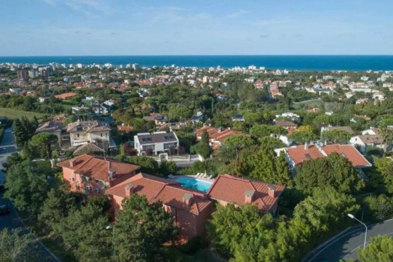 Residenze Al Colle Dei Pini Aparthotel Riccione Exterior foto
