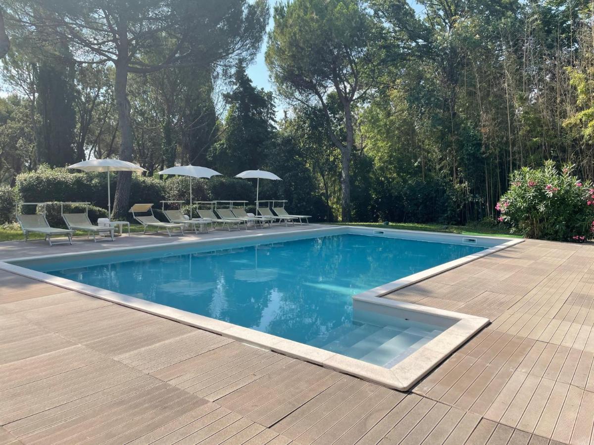 Residenze Al Colle Dei Pini Aparthotel Riccione Exterior foto