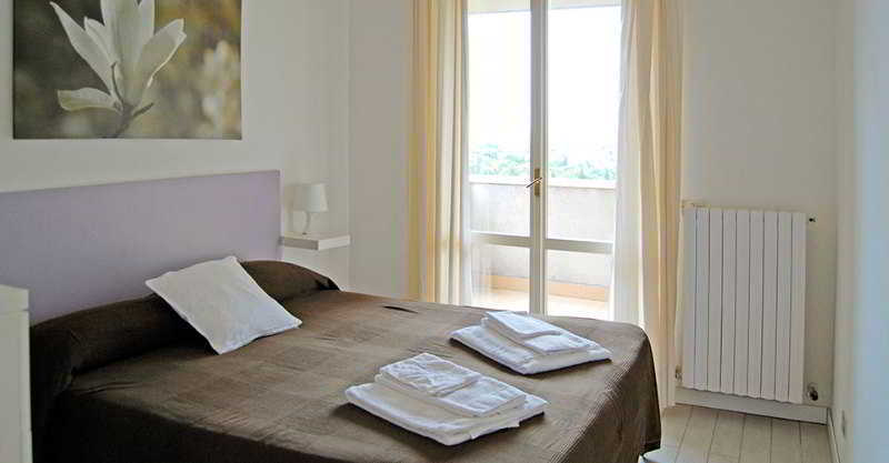 Residenze Al Colle Dei Pini Aparthotel Riccione Exterior foto