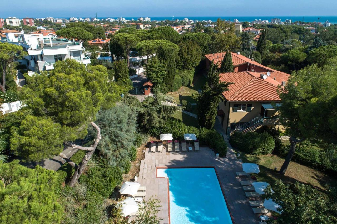Residenze Al Colle Dei Pini Aparthotel Riccione Exterior foto